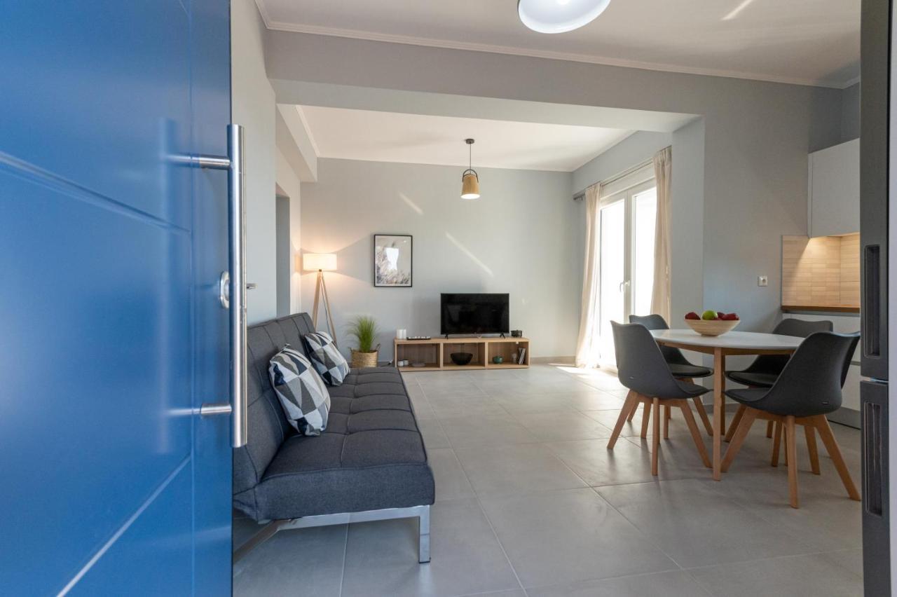 Rizes Seaside Homes Vromonérion エクステリア 写真