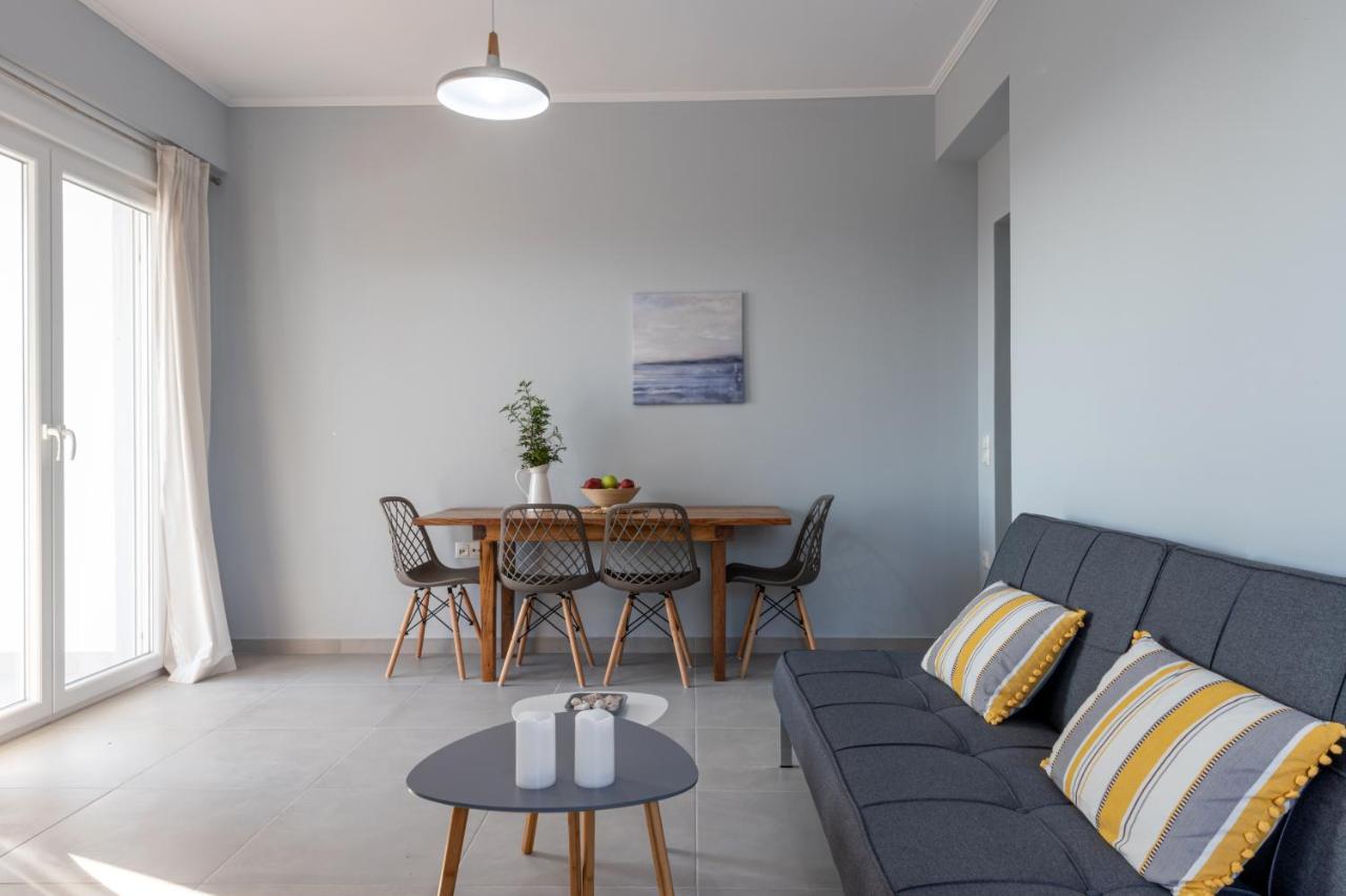 Rizes Seaside Homes Vromonérion エクステリア 写真