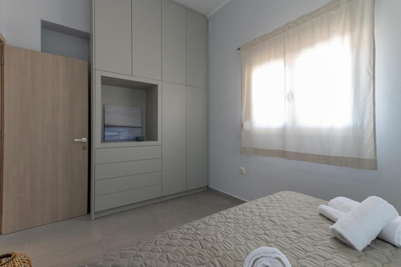 Rizes Seaside Homes Vromonérion エクステリア 写真