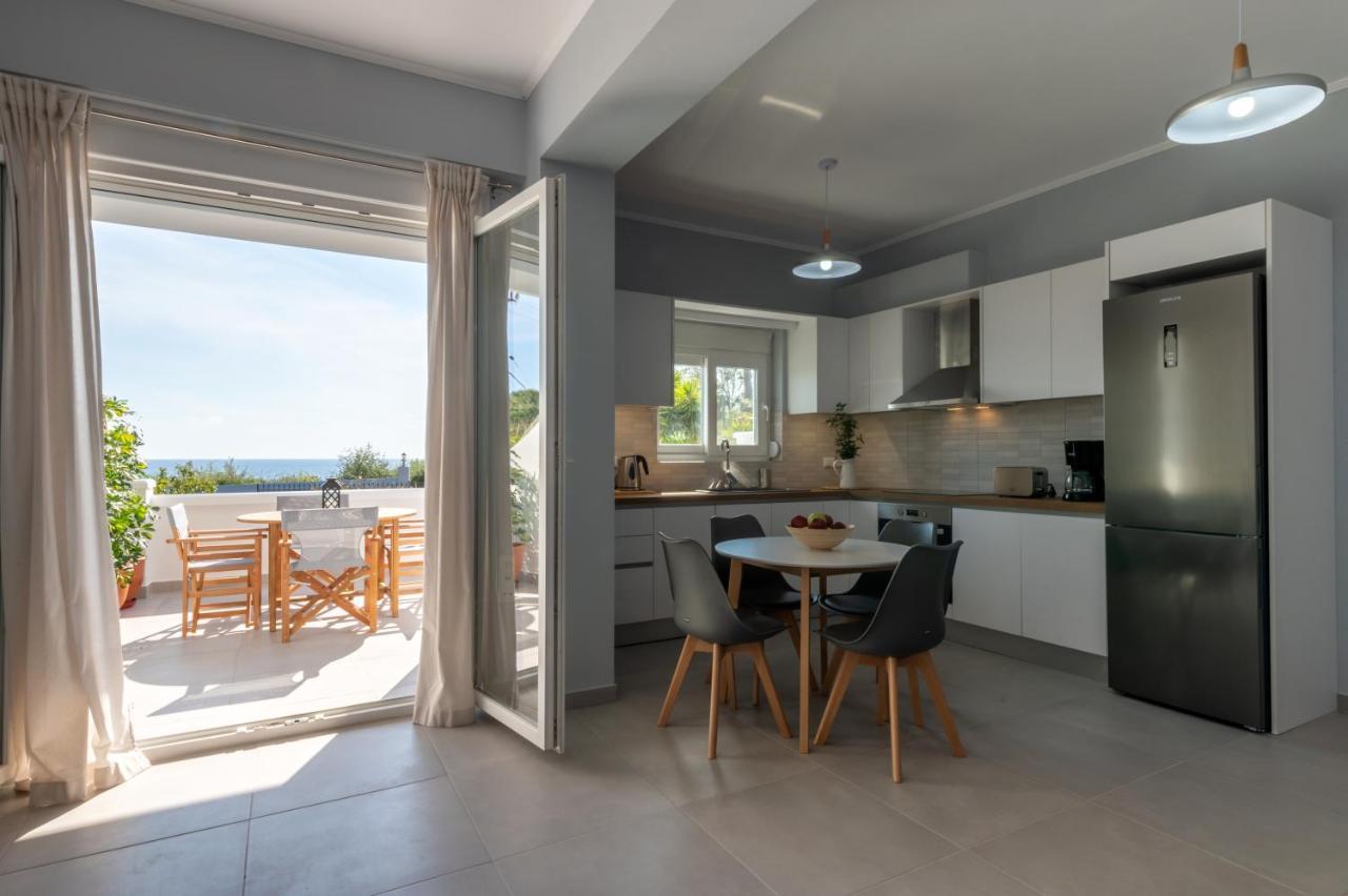 Rizes Seaside Homes Vromonérion エクステリア 写真