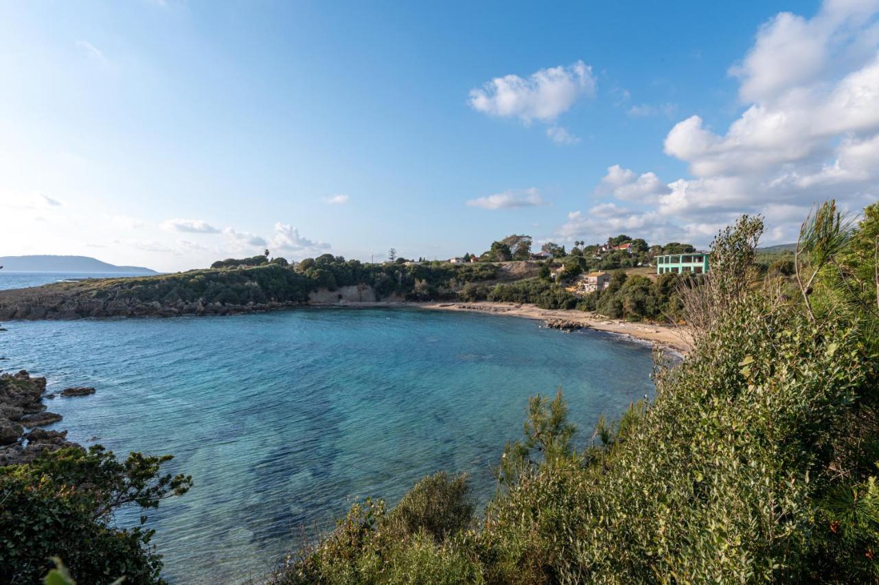 Rizes Seaside Homes Vromonérion エクステリア 写真
